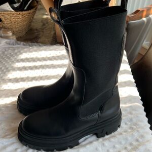 Chunky Black Pull-On Chelsea Boots